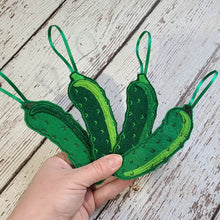 Winter Pickle Felt Ornament (6)