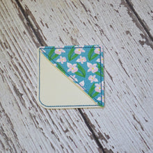 NEW - Corner Bookmark - MN Floral Misc (12)